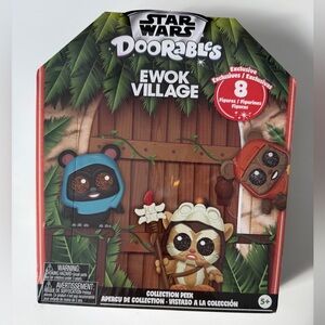 NIP Disney Doorables Ewok Village